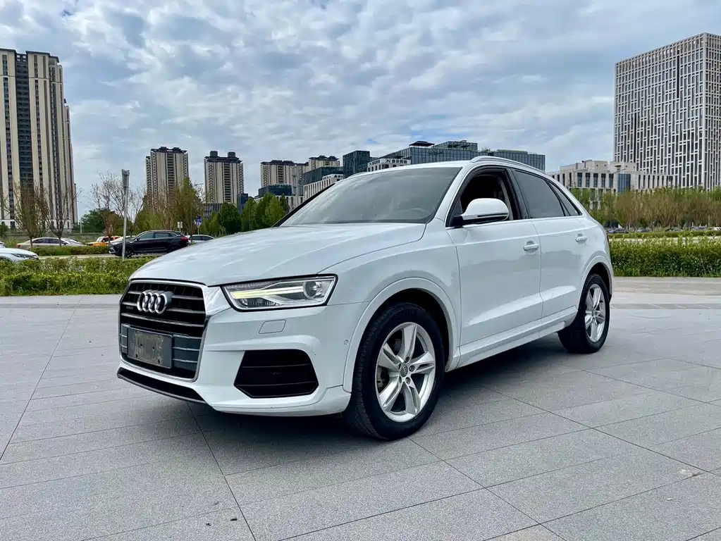 Audi Q3 2016 — фото 1