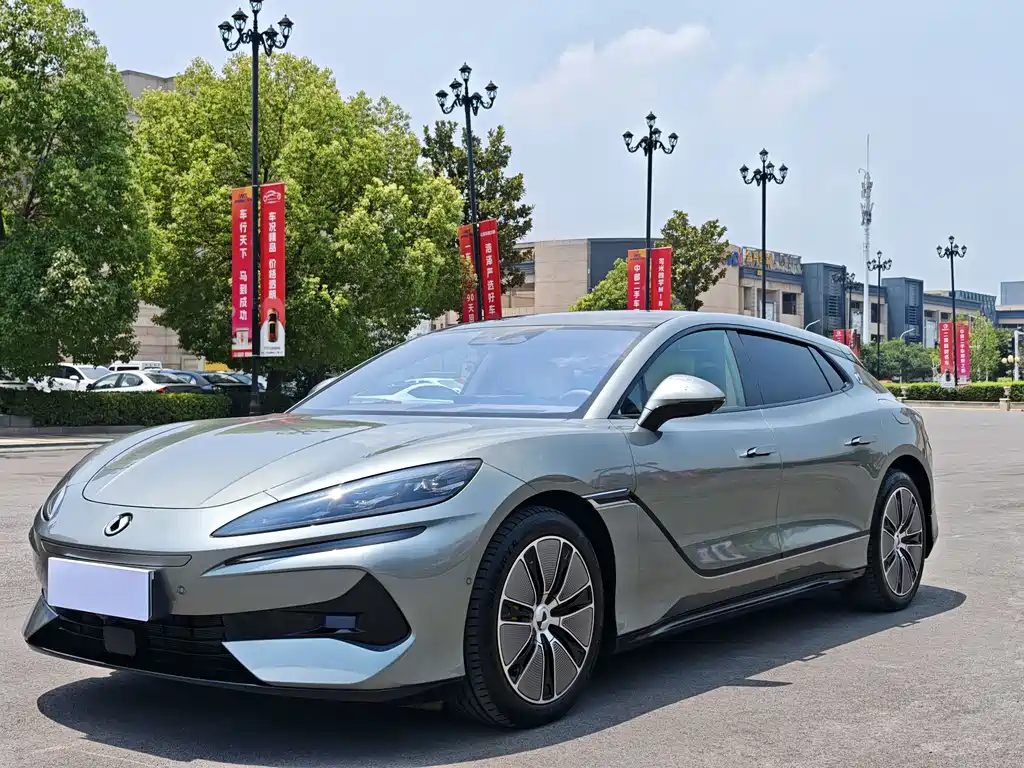 Denza Z9GT 2025