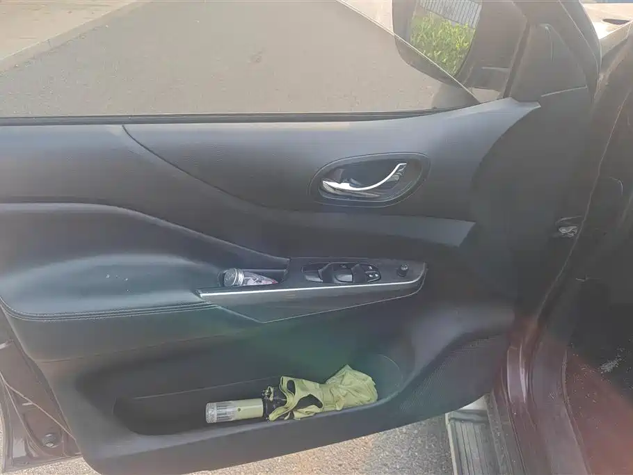 Nissan Terra 2019