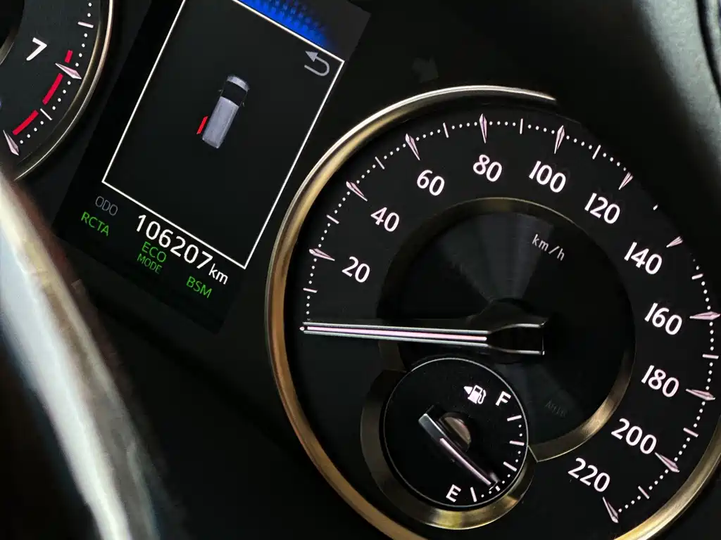 Toyota Alphard 2018 — фото 6