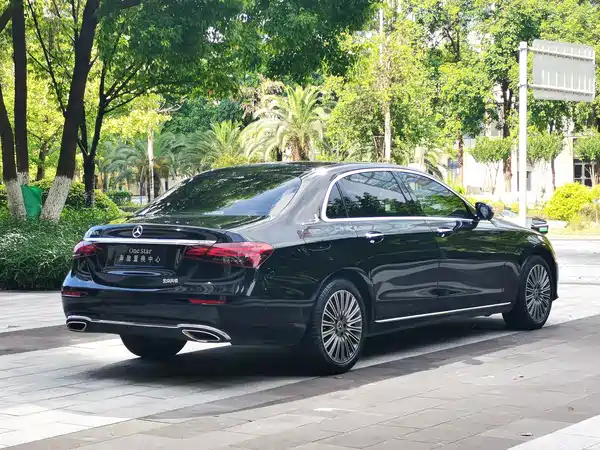 Mercedes-Benz E-Class 2023