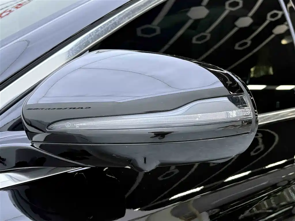 Mercedes-Benz E-Class 2023 — фото 12