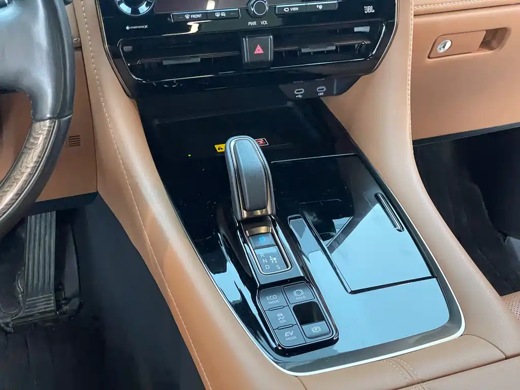 Toyota Vellfire 2024 — фото 27