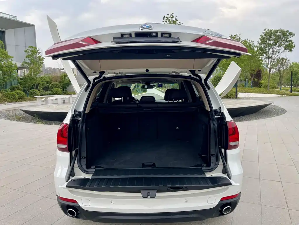 BMW X5 2015 — фото 21