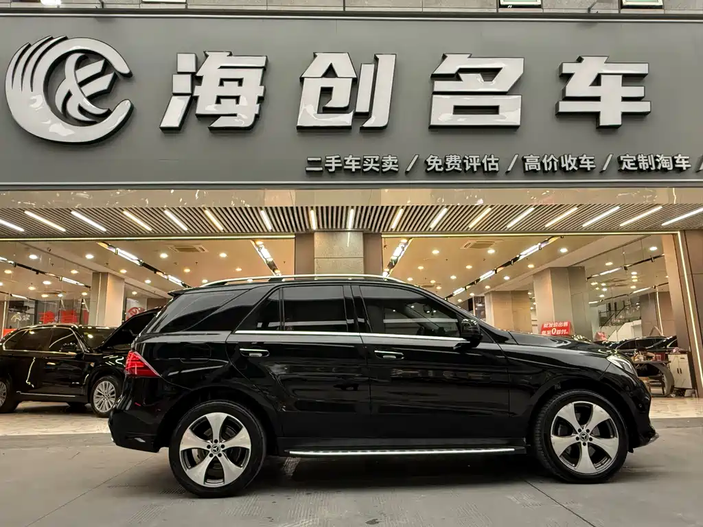 Mercedes-Benz GLE 2017 — фото 15