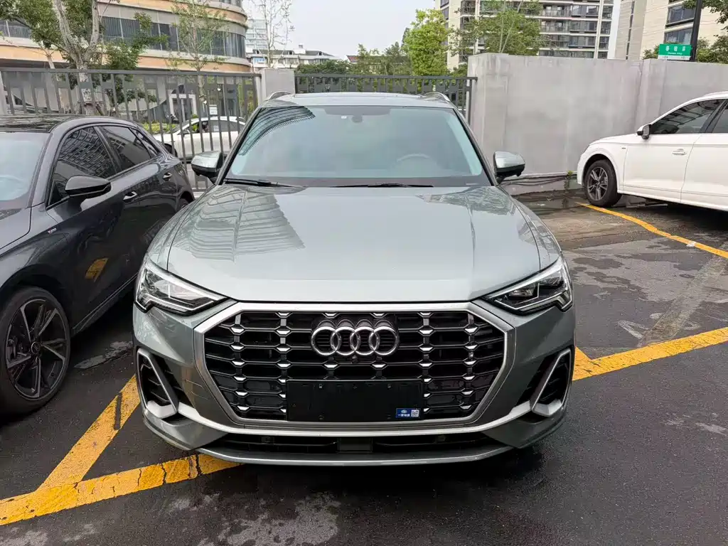 Audi Q3 2022