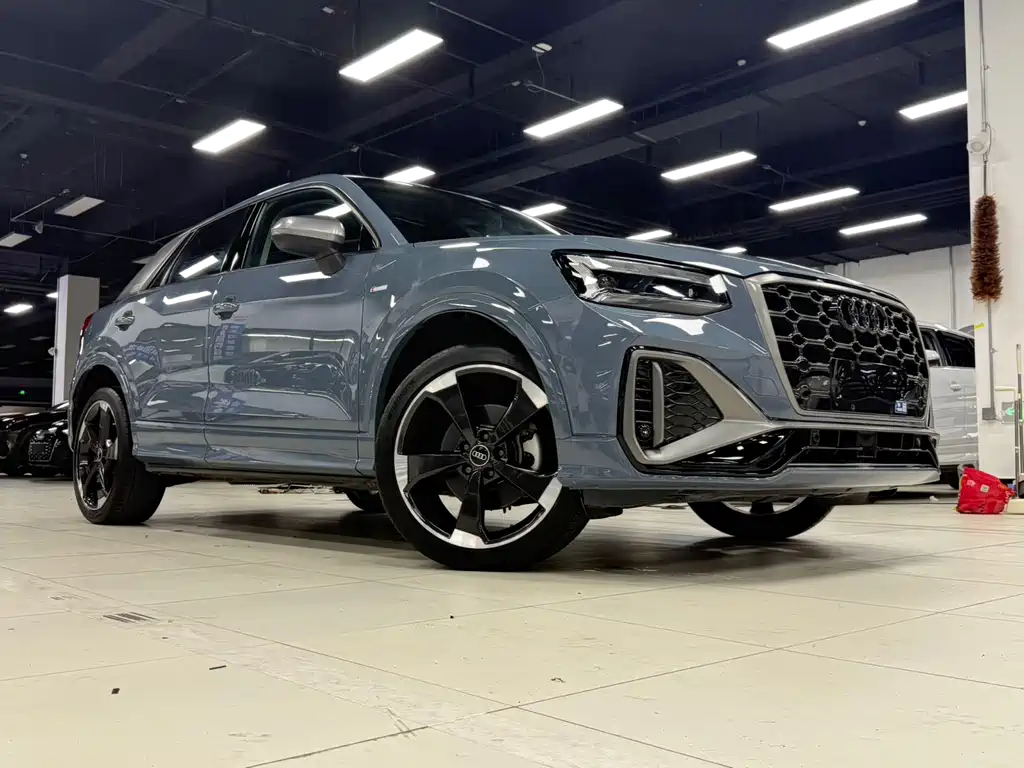 Audi Q2L 2022