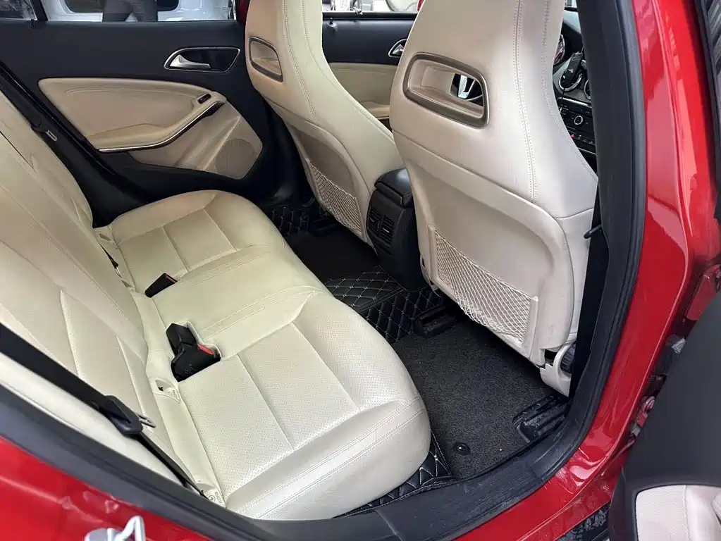 Mercedes-Benz GLA 2016 — фото 8