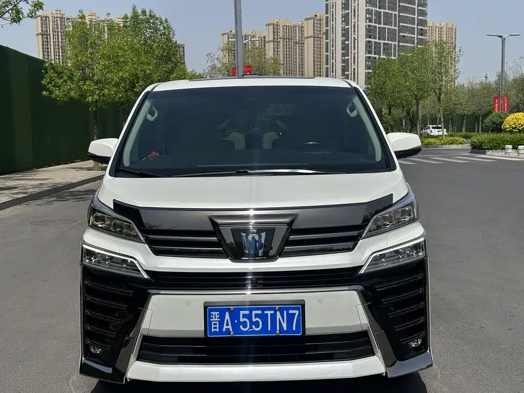 Toyota Vellfire 2023 — фото 2