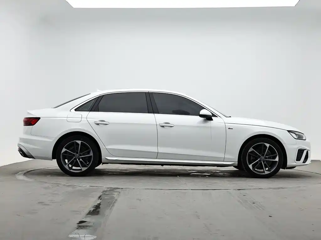 Audi A4L 2022