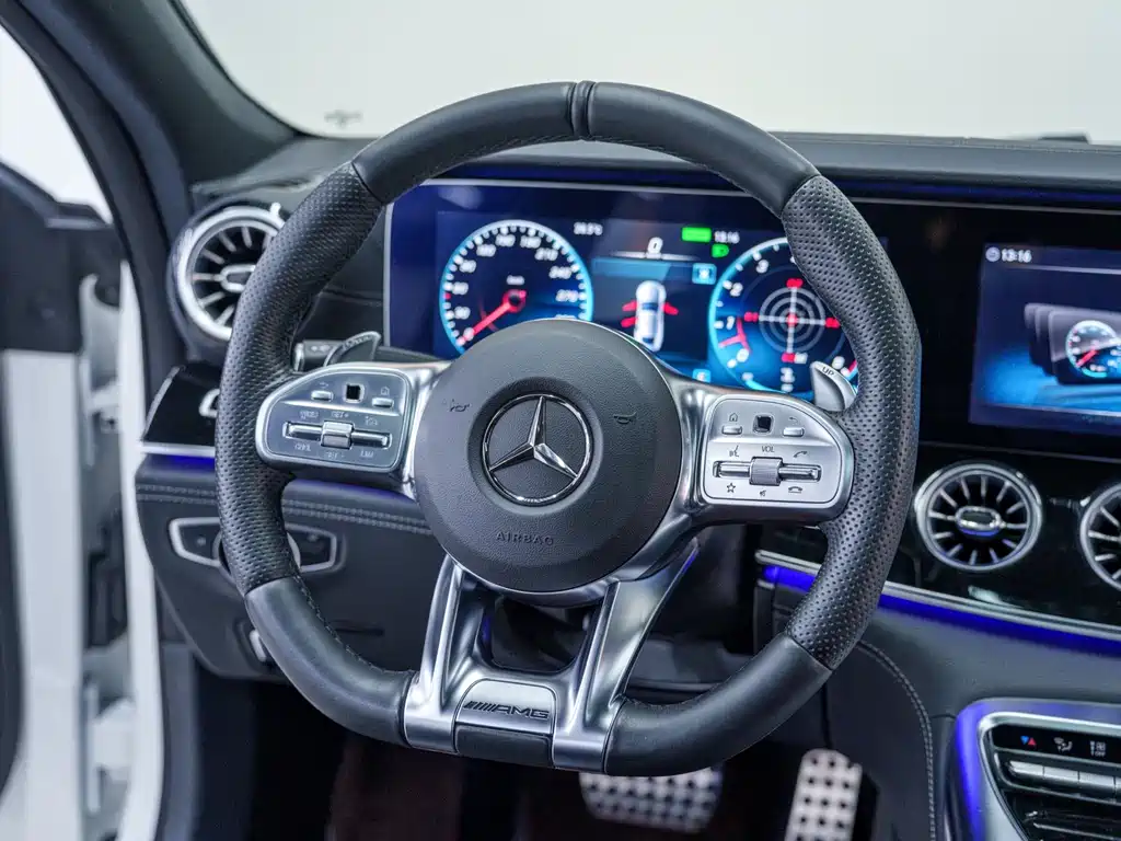 Mercedes-Benz AMG GT 2020 — фото 13