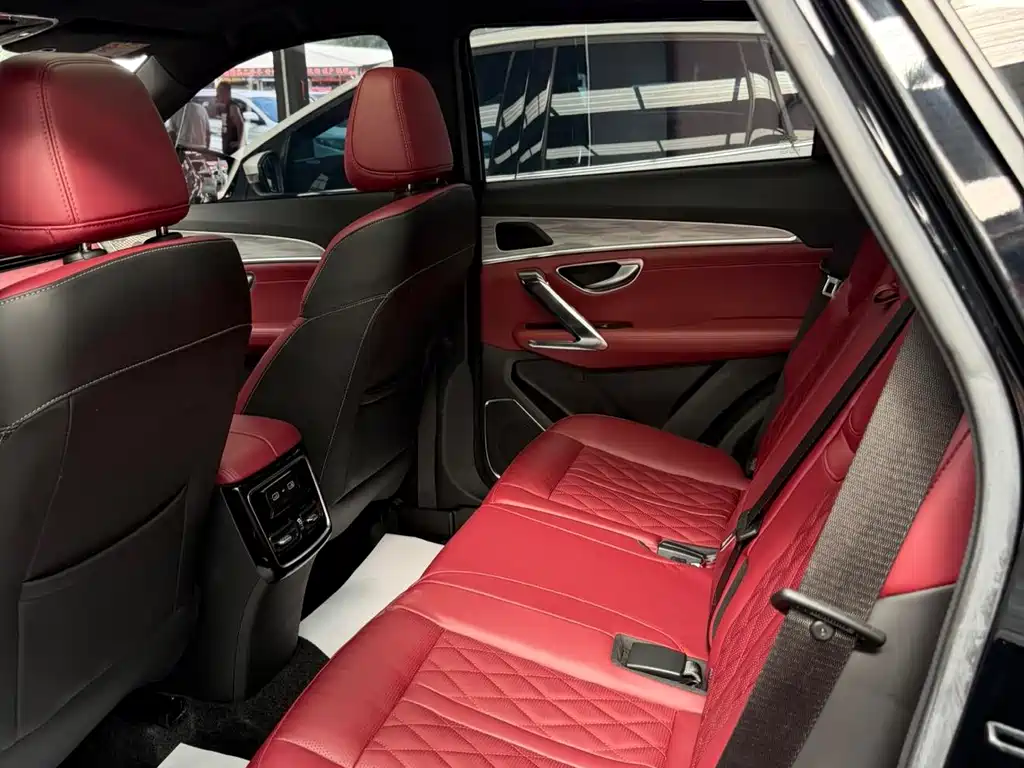 Jetour X70 PLUS 2023 — фото 16