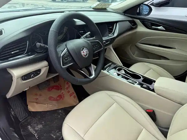 Buick Regal 2020