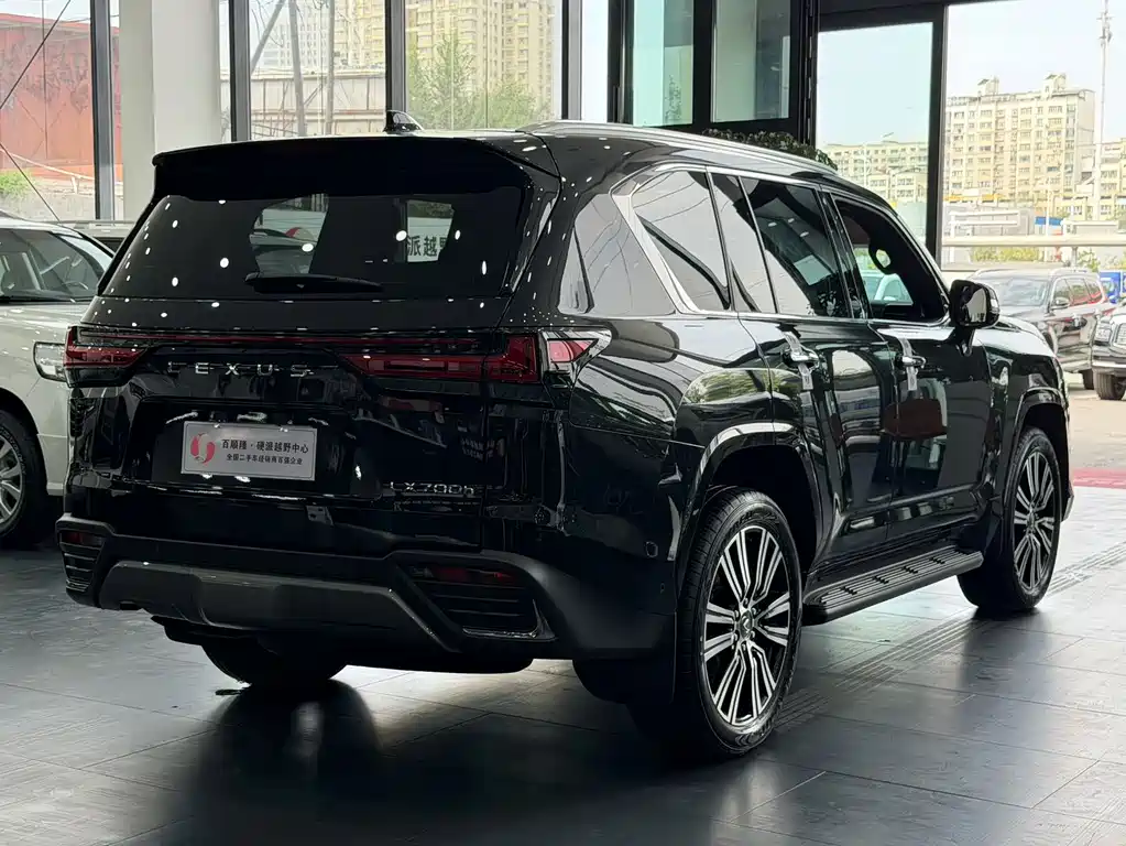 Lexus LX 2025 — фото 17