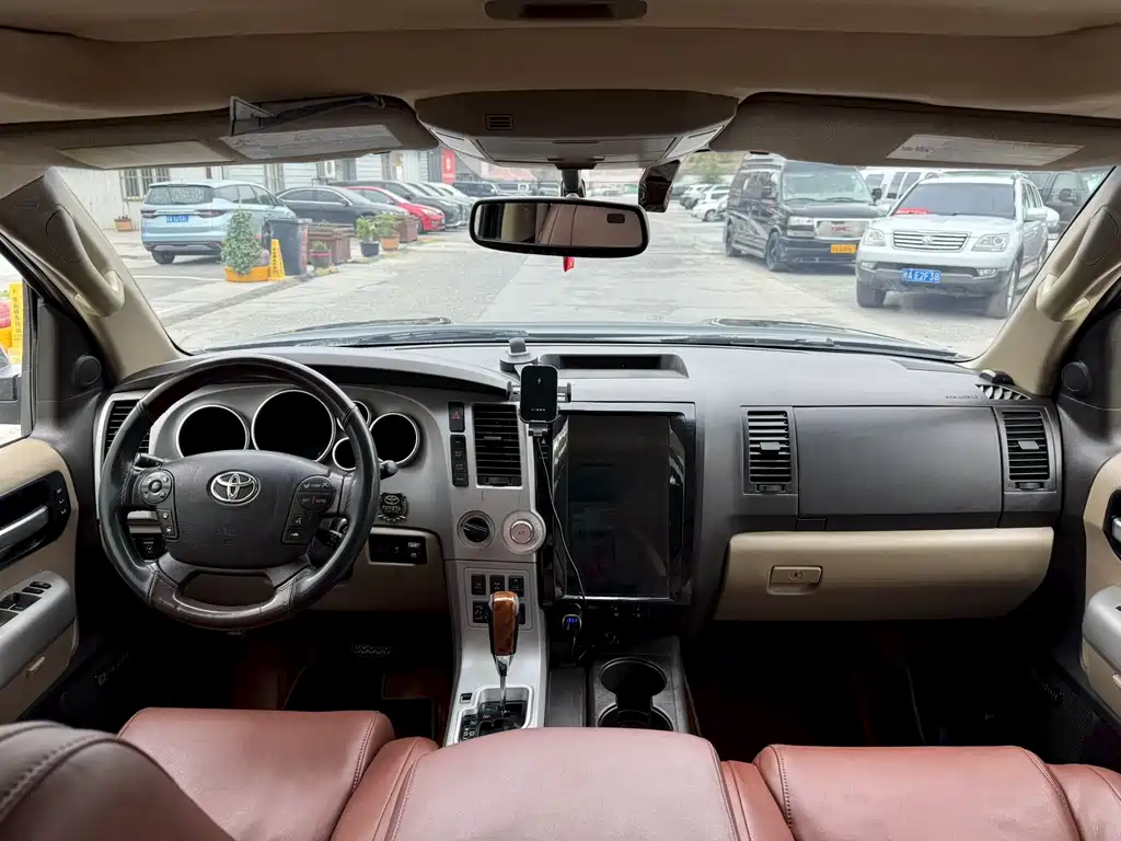Toyota Sequoia 2009