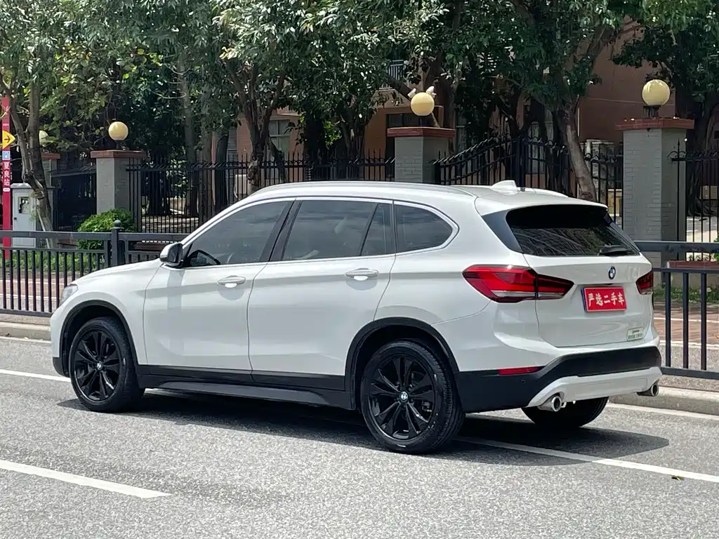 BMW X1 2019 — фото 3