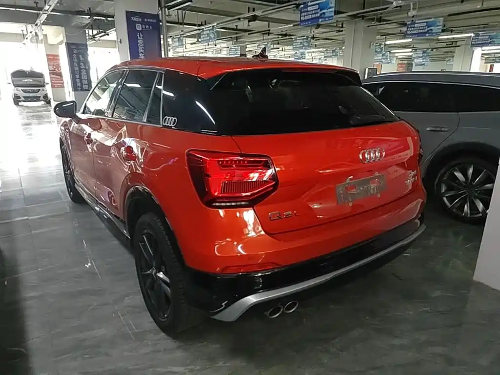 Audi Q2L 2020 — фото 5