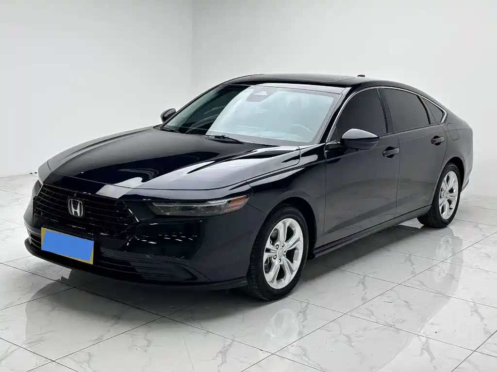 Honda Accord 2023 — фото 1