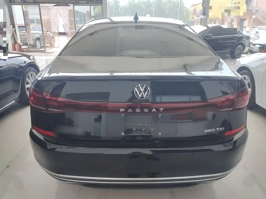 Volkswagen Passat 2024