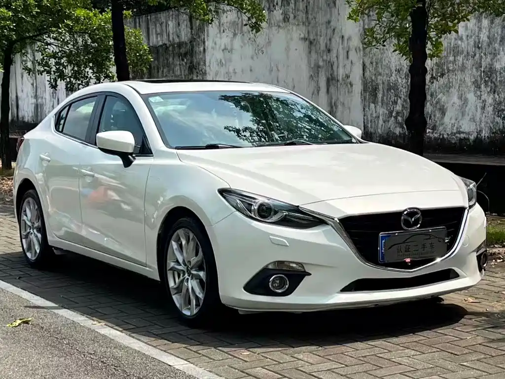 Mazda 3 Axela 2014