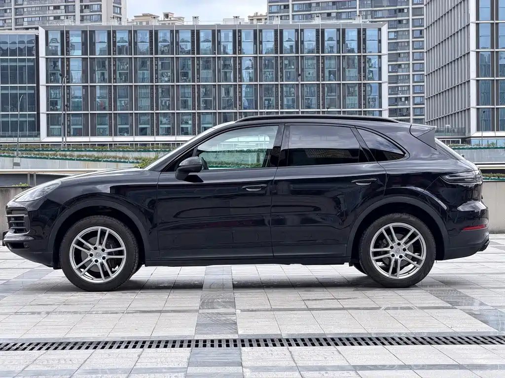 Porsche Cayenne 2019 — фото 4