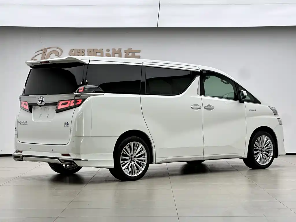 Toyota Vellfire 2019 — фото 5
