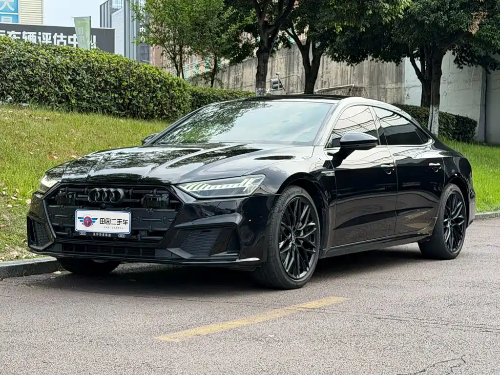 Audi A7L 2023 — фото 1