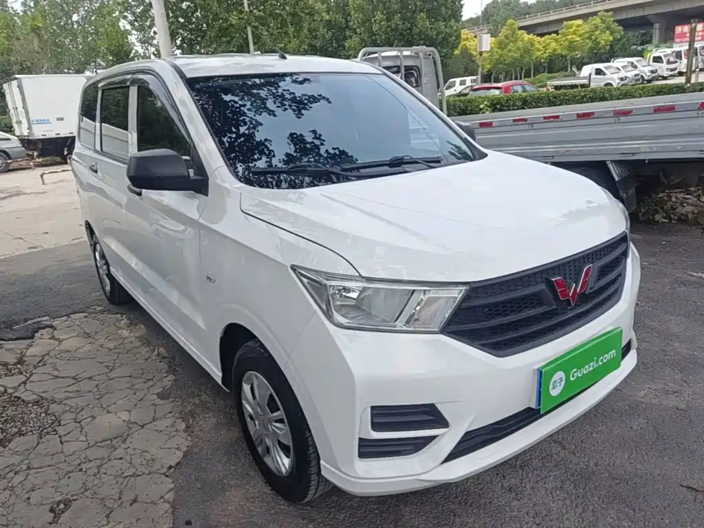 Wuling Hongguang 2023