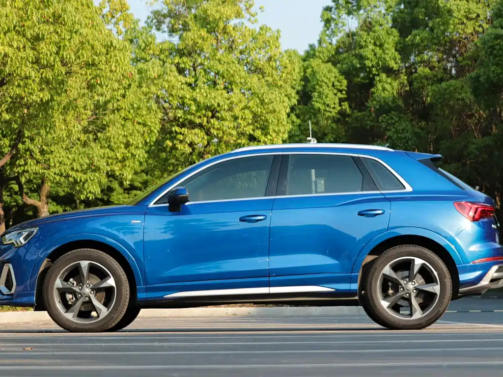 Audi Q3 2019 — фото 6