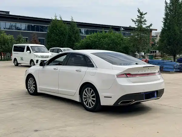 Lincoln MKZ 2018