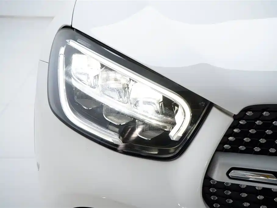 Mercedes-Benz GLC 2022 — фото 11