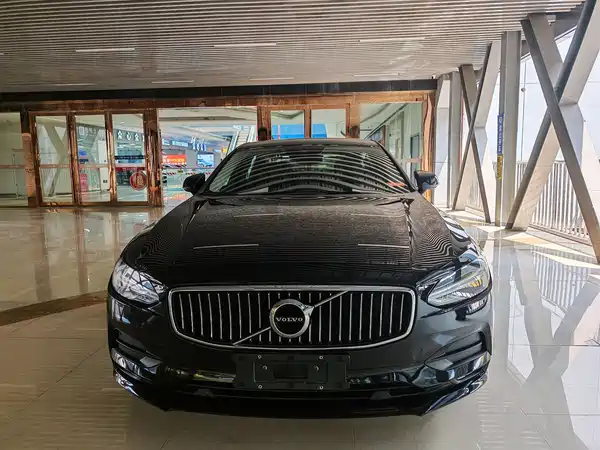 Volvo S90 2018