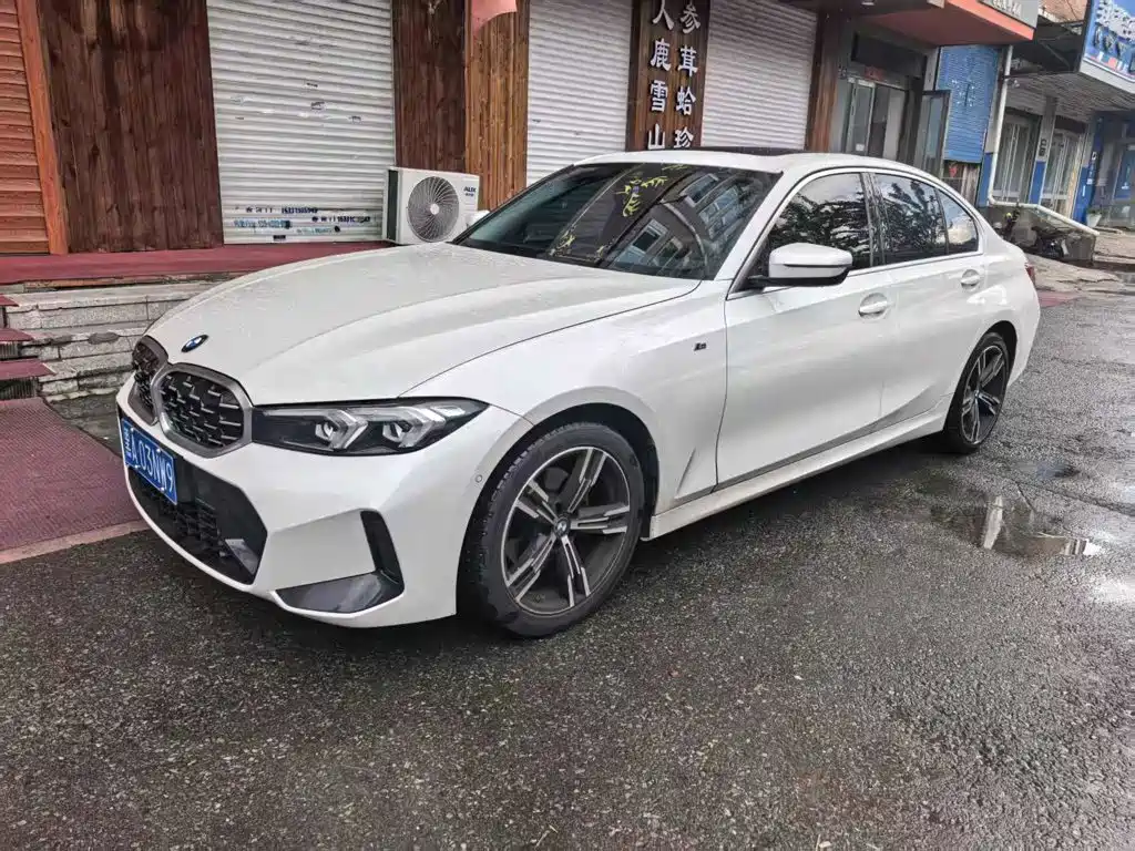 BMW 3 Series 2023