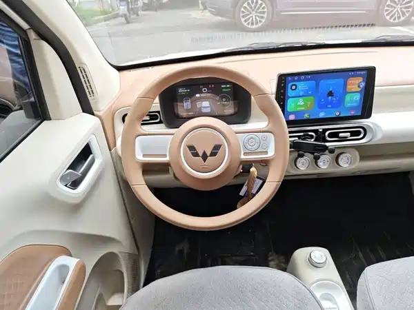 Wuling Hongguang MINIEV 2025