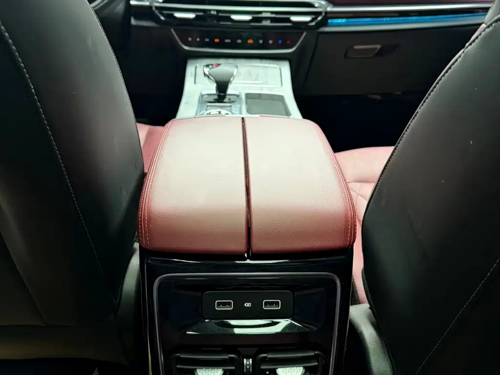 Jetour X70 PLUS 2023 — фото 15