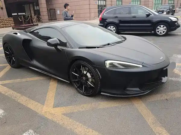 McLaren GT 2021