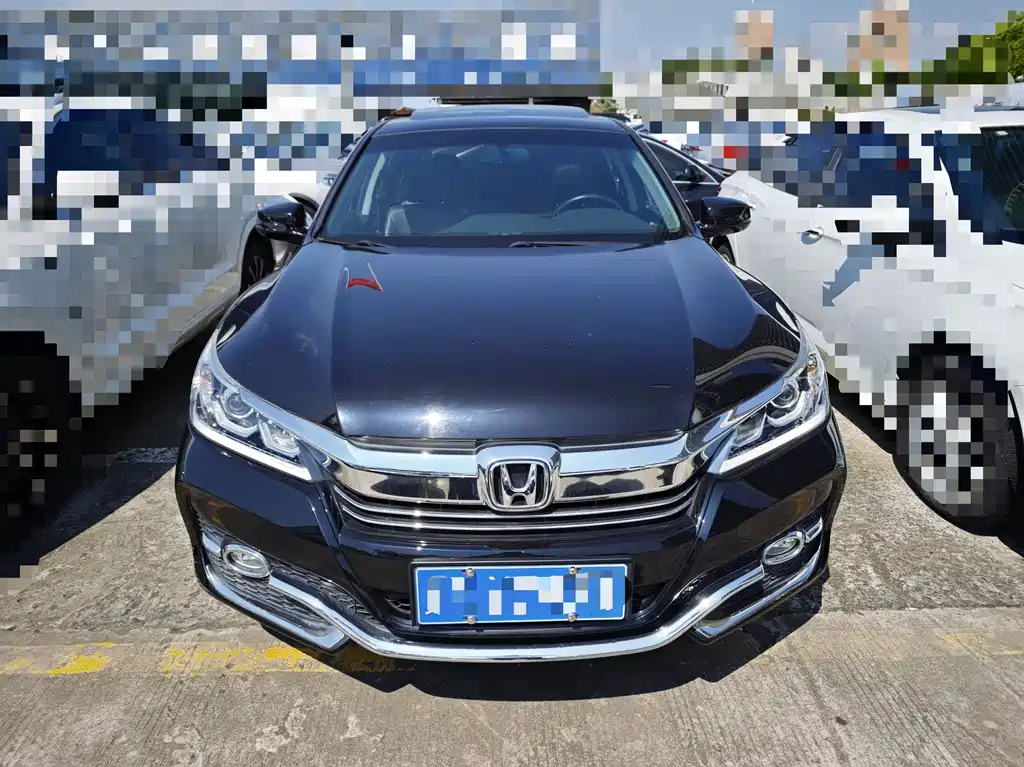 Honda Accord 2017 — фото 1