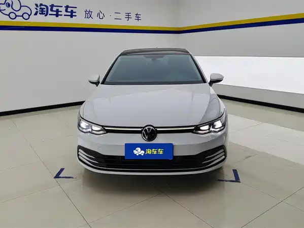 Volkswagen Golf 2024