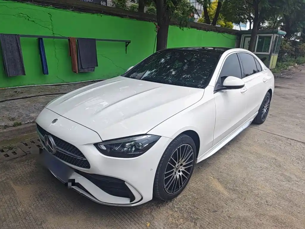 Mercedes-Benz C-Class 2024