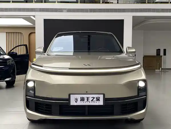 Li Auto L8 2023