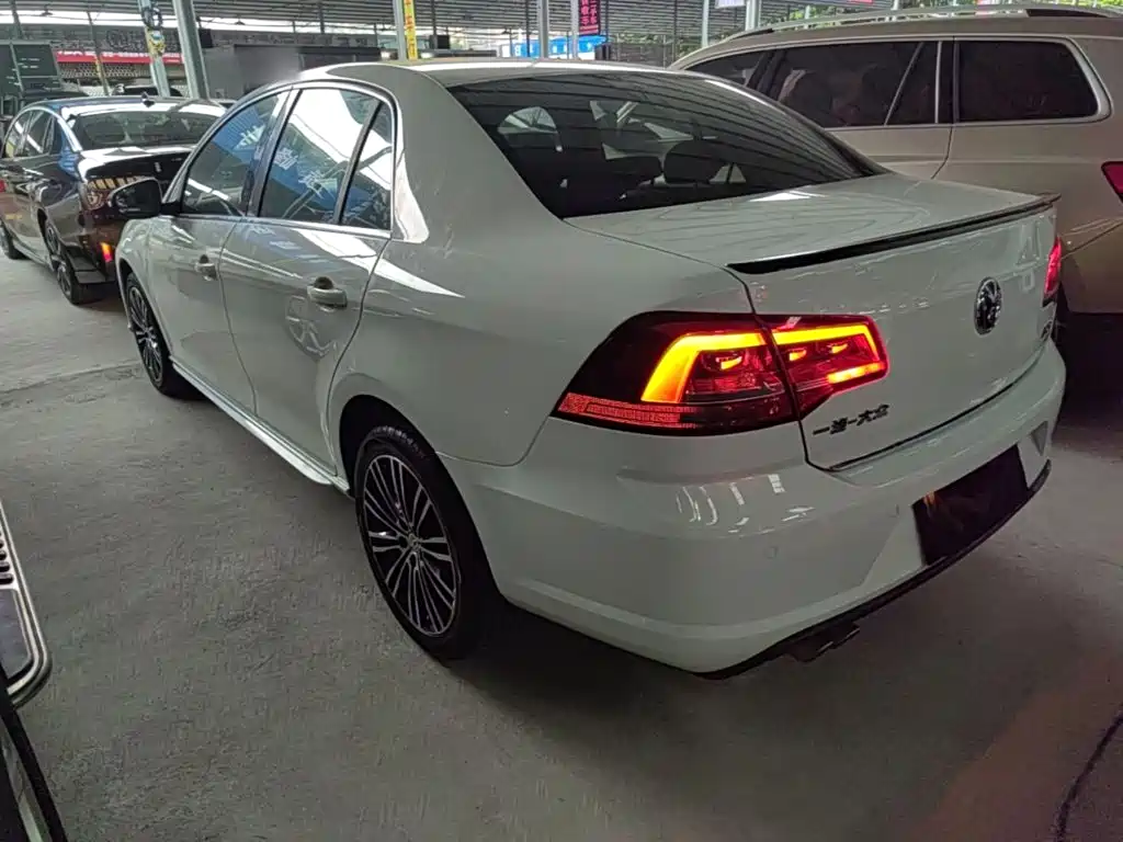 Volkswagen Bora 2016