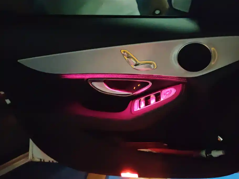 Mercedes-Benz C-Class 2020