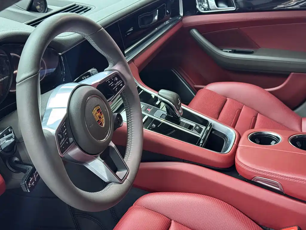 Porsche Panamera 2018 — фото 9