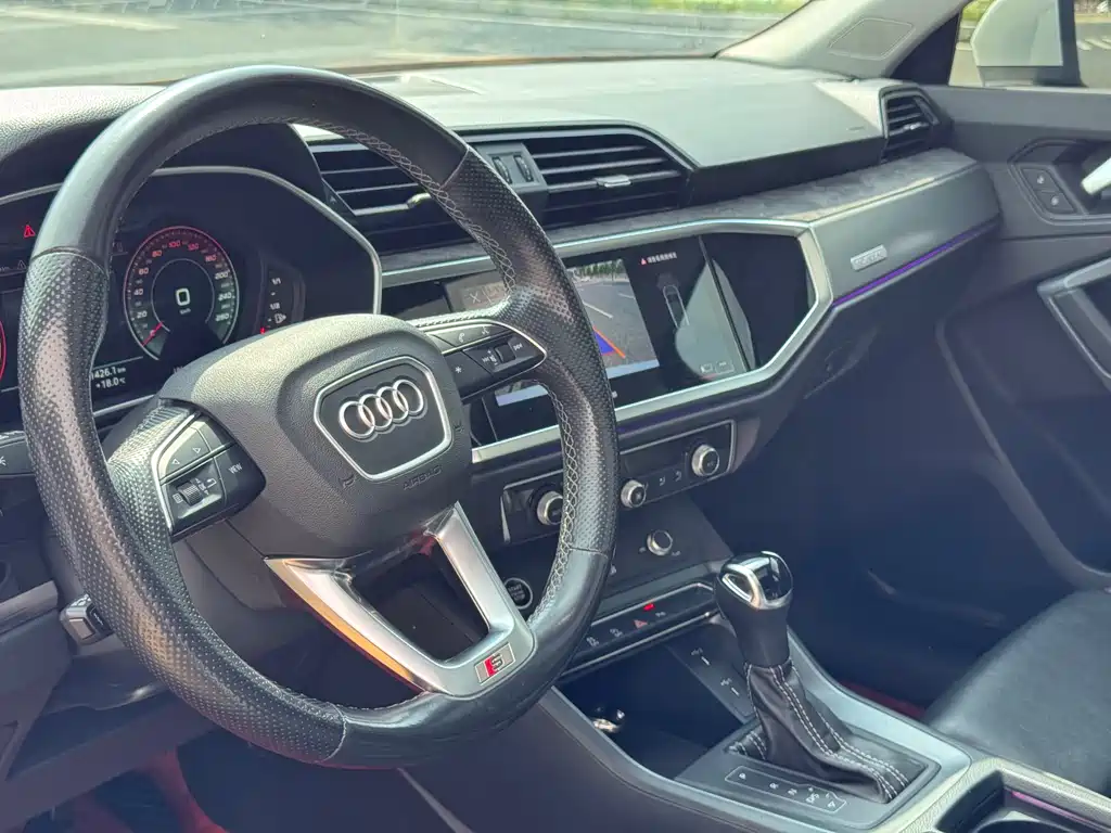 Audi Q3 Sportback 2022 — фото 12