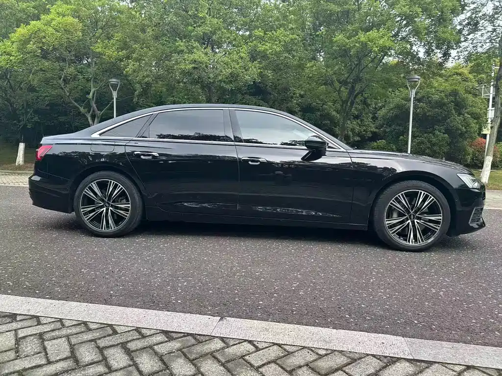 Audi A6L 2022 — фото 4