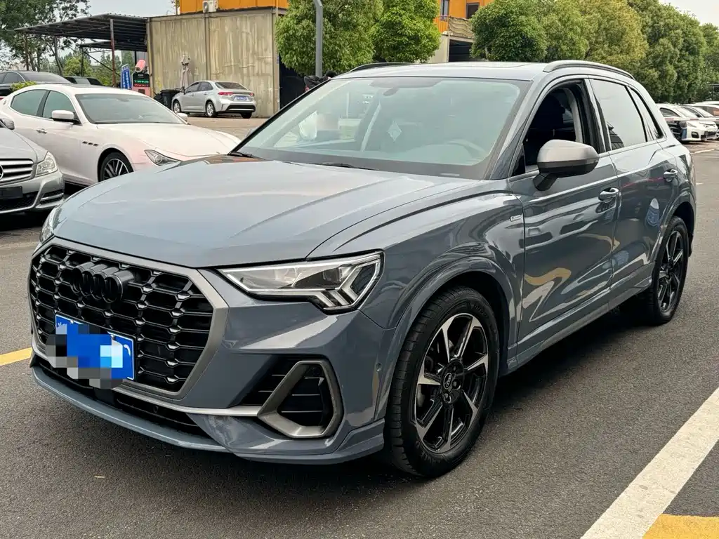 Audi Q3 2021