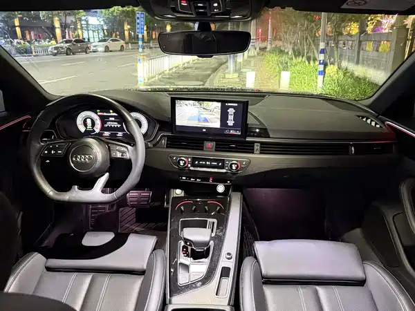 Audi A4L 2024