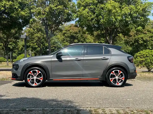 Lynk & Co 02 2018