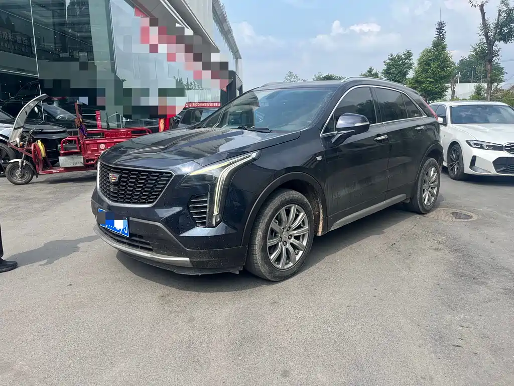 Cadillac XT4 2021 — фото 1