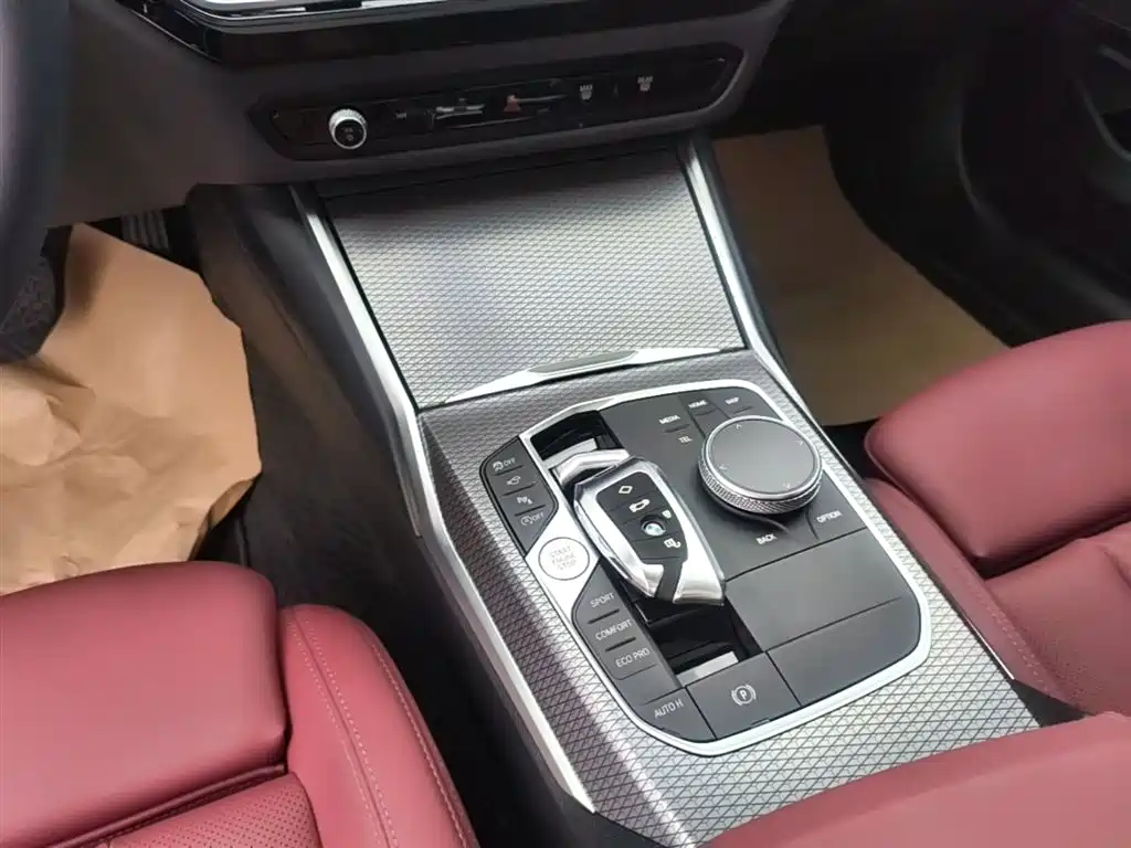 BMW 3 Series 2023 — фото 13